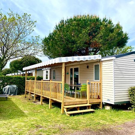 Mobil Home Excellence 6 Personnes Au Camping Mer Et Soleil, Saint George D'Oleron Les Sables Vignier Bagian luar foto