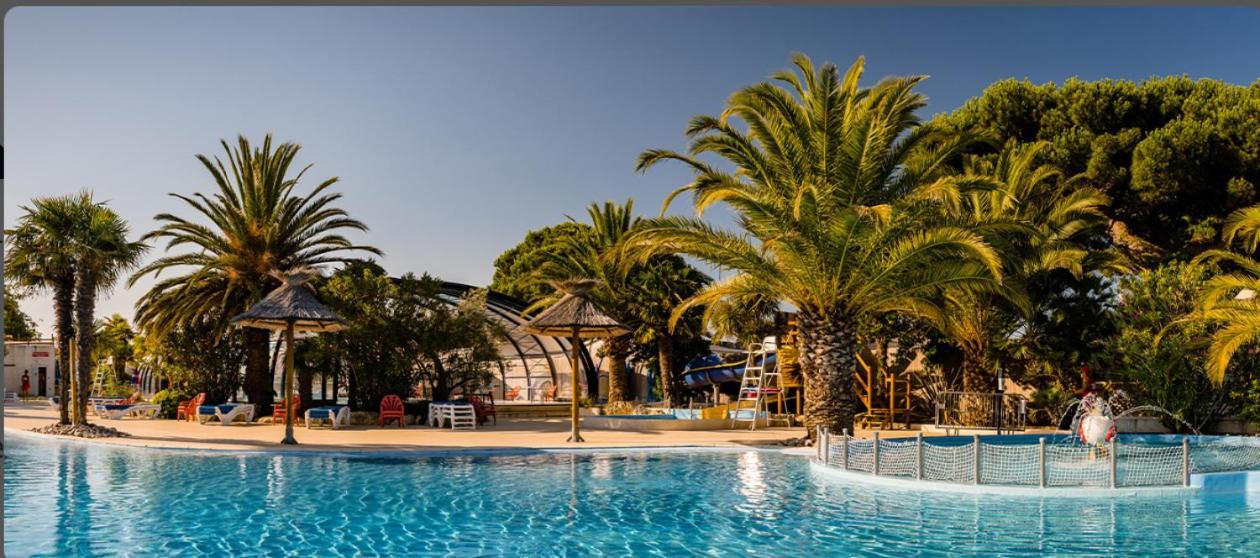 Mobil Home Excellence 6 Personnes Au Camping Mer Et Soleil, Saint George D'Oleron Les Sables Vignier Bagian luar foto